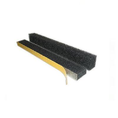 Уплотнитель кровельный 20х40 универсальный самоклеющийся 2м