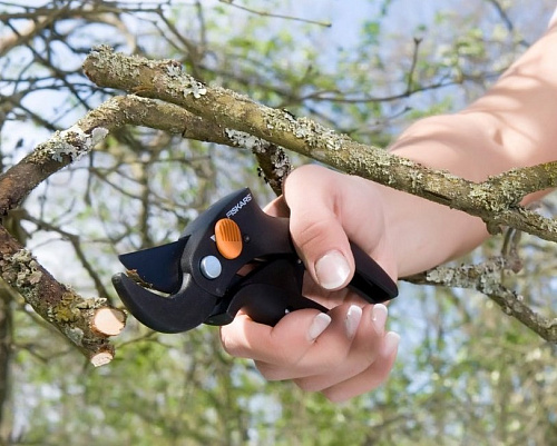 Секатор контактный Р53 FISKARS