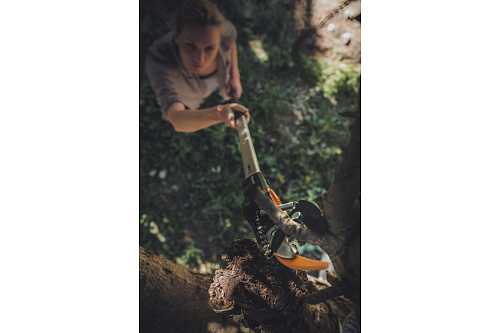 Сучкорез-высоторез FISKARS 1650мм с телескопической ручкой PowerGear UPX82