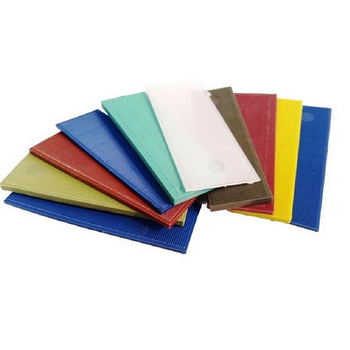 Пластина пластиковая рихтовочная №32  4мм салатовая