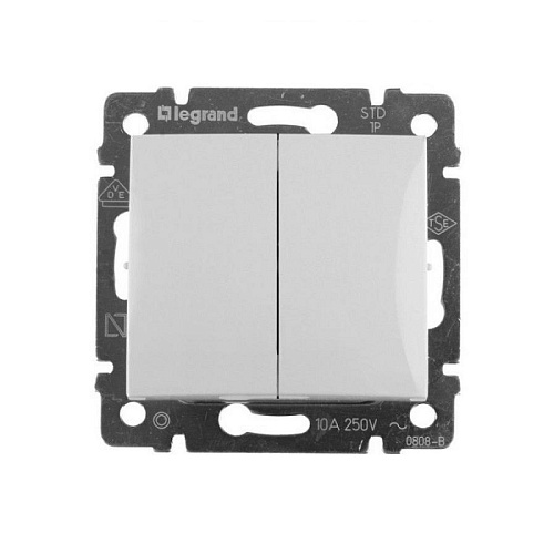 Выключатель проходной Legrand двухклавишный скрытая установка белый