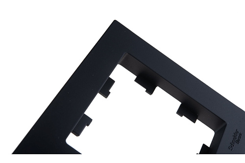 Рамка Schneider ATLASDESIGN 3 поста карбон