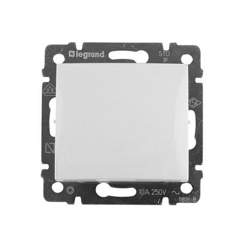 Выключатель проходной Legrand одноклавишный скрытая установка белый